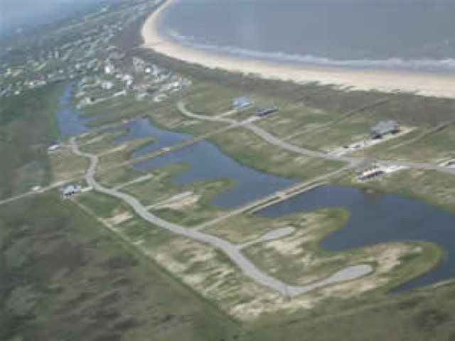 2nd image of 3609 Biscayne Beach Rd