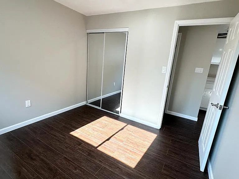 3118 W 14th St #301 — Photo 6