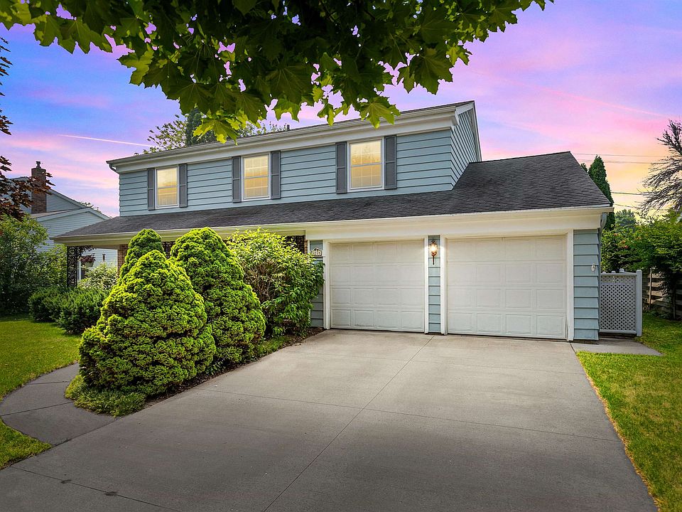 3215 Crestview Dr, Appleton, WI 54915 Zillow