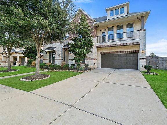 3rd image of 5327 Briarcliff Ln