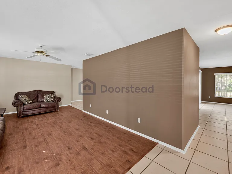9437 Graystoke Ln — Photo 6