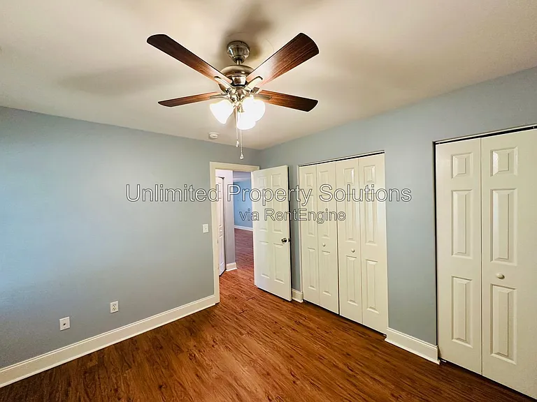 408 S 7th St — Photo 10