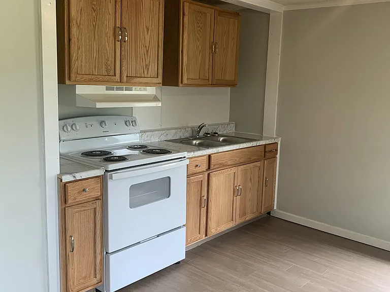111 Shackelford Dr #1 — Photo 16