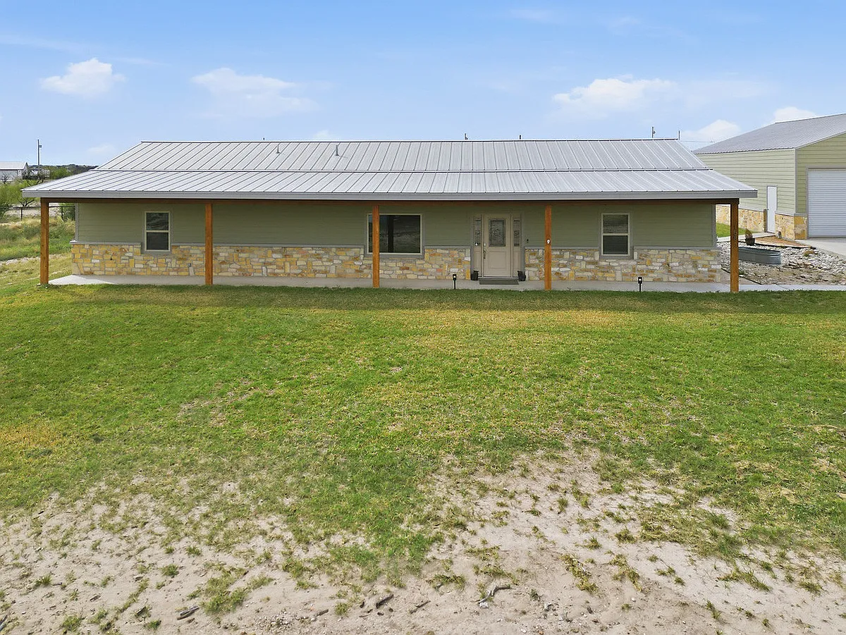 Building Photo - 158 La Calma Dr
