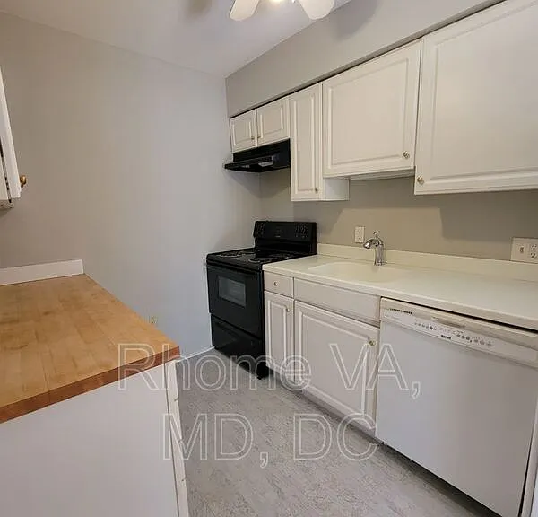 3749 Kanawha St NW — Photo 31