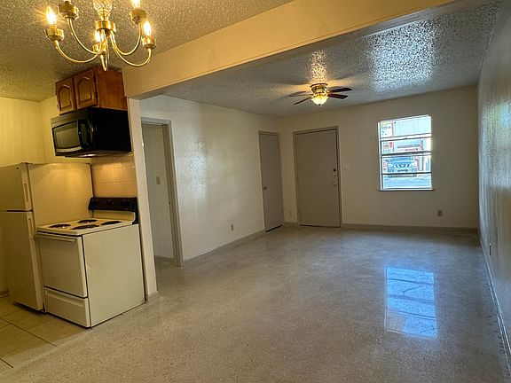 3rd image of 1326 S Saint Marys St #3