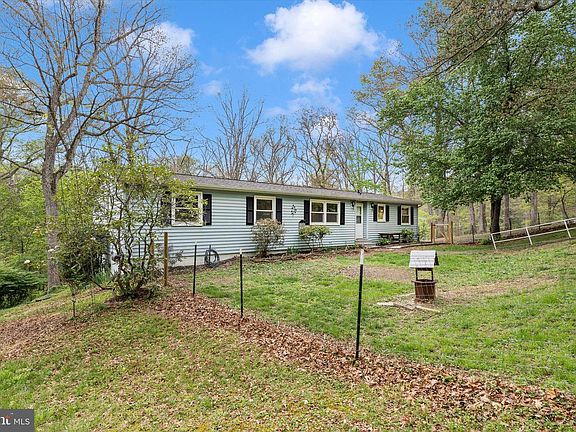 2nd image of 360 Bernice Dr