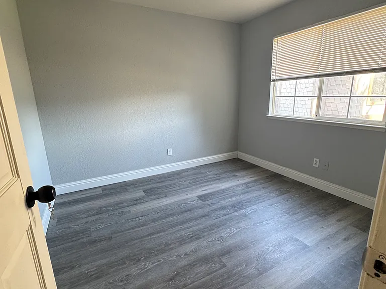 126 Adobe Ct — Photo 15