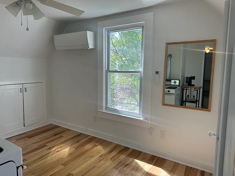 57 Dawson Ave #4 — Photo 10
