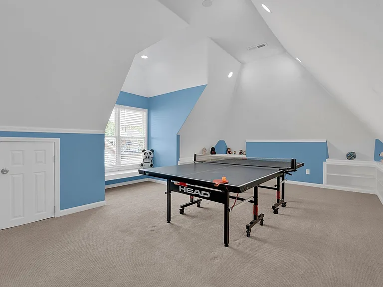 1331 Riding Brook Dr — Photo 32