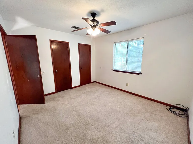 425 Muskegon Ave — Photo 13