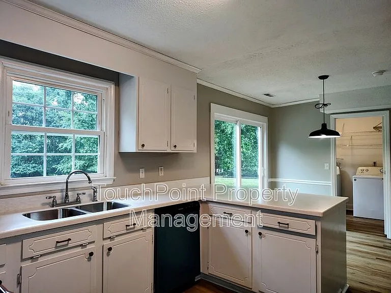 7413 Doves Nest Cir — Photo 2