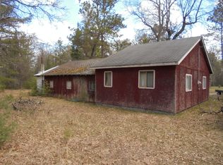 2546 Ausable River Dr, Mio, MI 48647