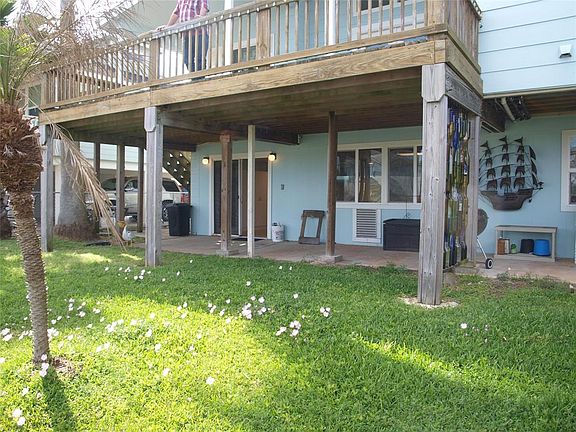 5th image of 266 Barracuda St