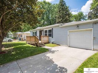 7522 S 22nd St, Bellevue, NE 68147