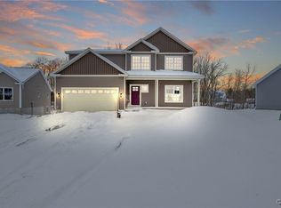 8904 Tulip Tree Ln, Lysander, NY 13027