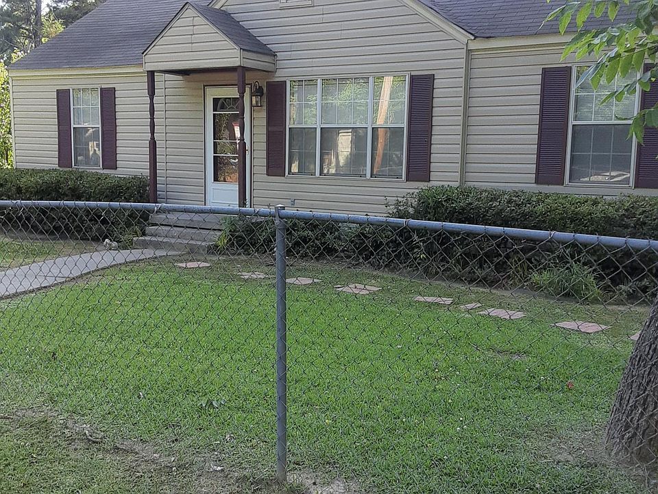 2nd image of 1375 Palmyra St