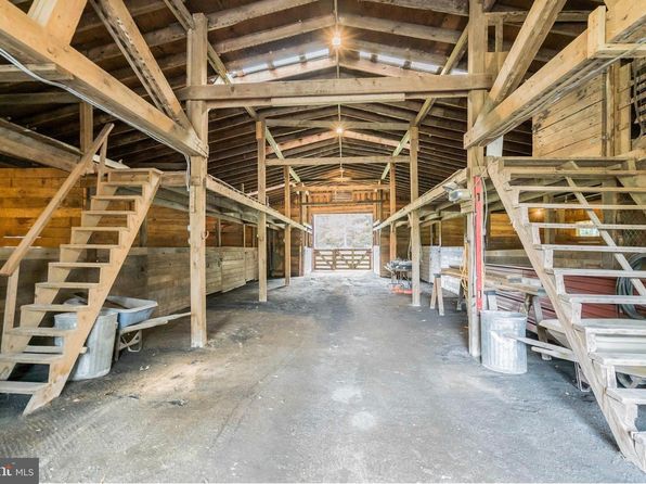 29 Boulder Rd, Upper Black Eddy, PA 18972