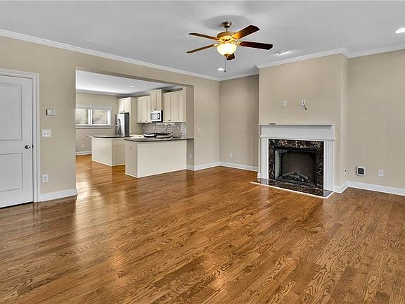 4th image of 1660 Gilstrap Ln NW
