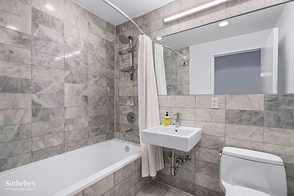 Sold by Sotheby's International Realty | media 20