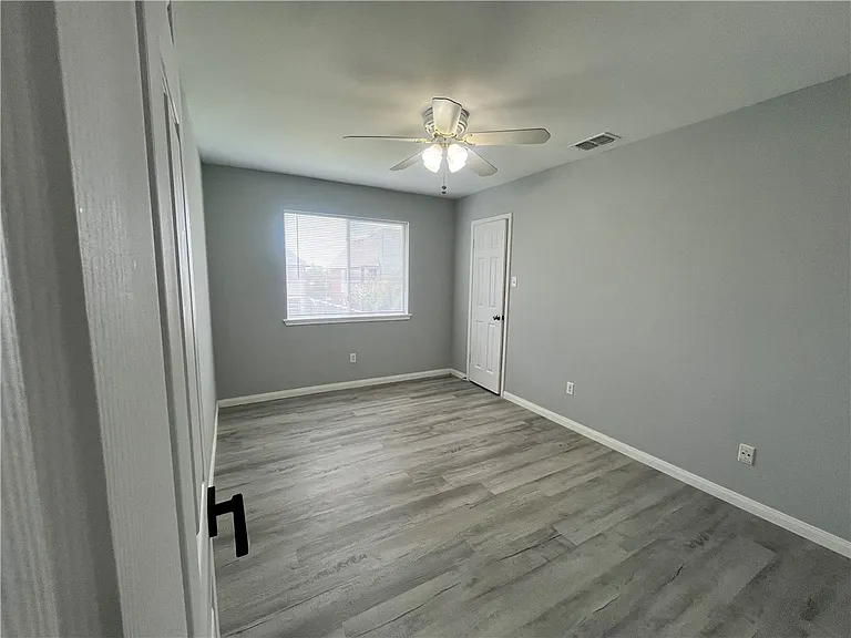 3034 Twin Creek Dr — Photo 14