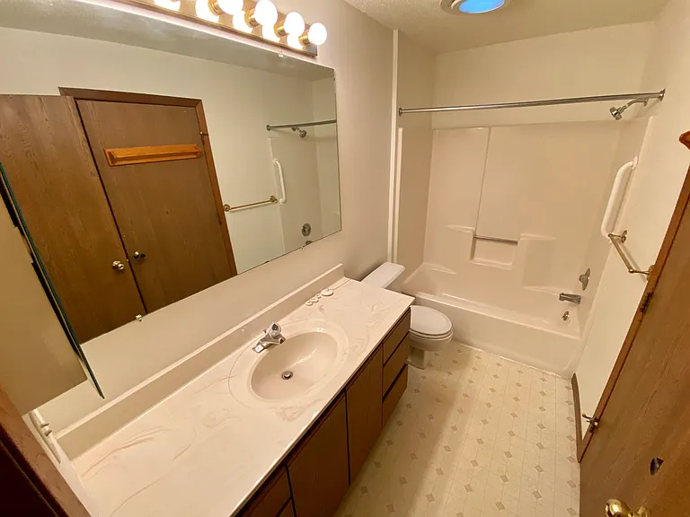 227 Liberty St #10 — Photo 6