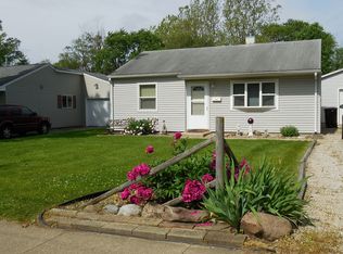 821 N Maplewood Dr, Rantoul, IL 61866