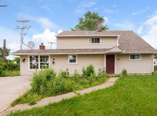 42 Ivy Hill Rd, Levittown, PA 19057