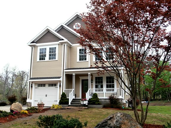 2nd image of 1016 Hall Ave