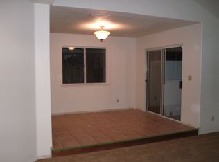 1281 E Bedford Ave, Fresno, CA