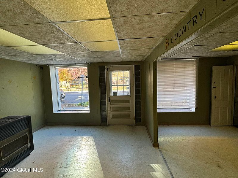 5th image of 580 2nd Avenue
