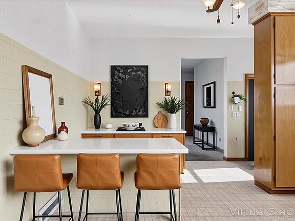 4th image of 430 N Arquilla Dr