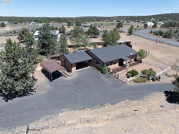 3rd image of 12866 SE Davis Loop