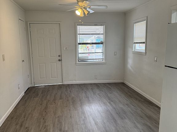 4th image of 10007 N Arden Ave