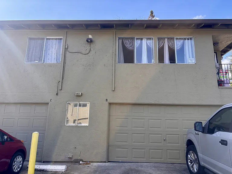 1055 Mohr Ln #B — Photo 19