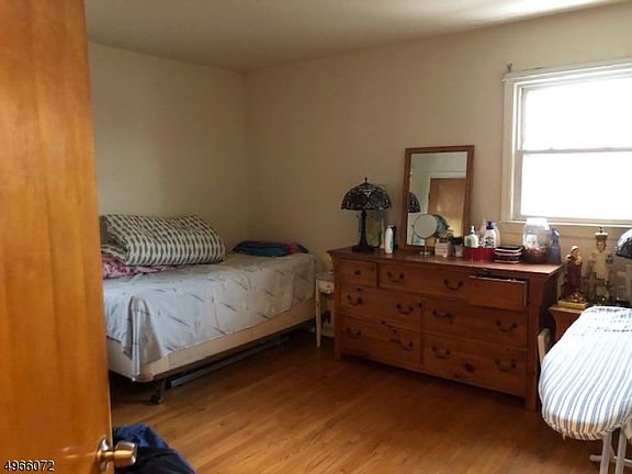 5th image of 71 Newark Pl #2