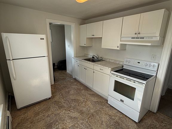 2nd image of 639 N Main Ave Unit 2