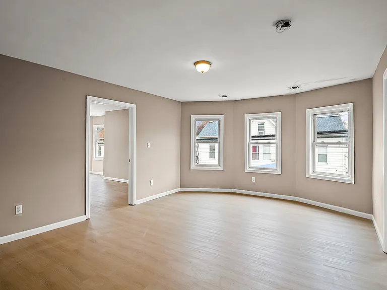 113 E Main St #2 — Photo 7