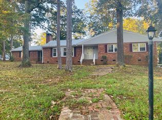 281 E Elm St, Robbins, NC 27325