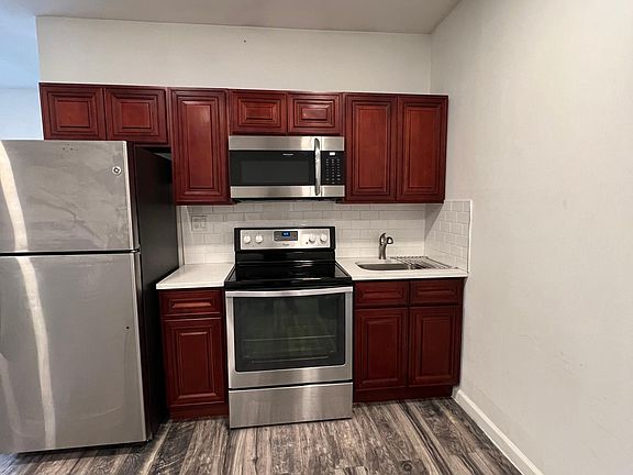 2nd image of 5022 Expressway Dr S #4