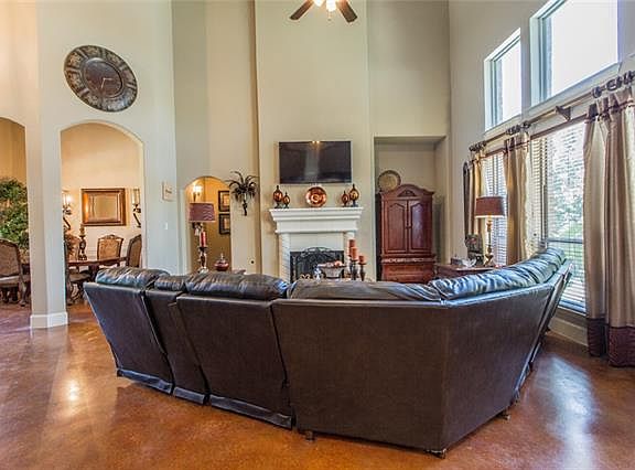 5th image of 1303 Maiden Ct