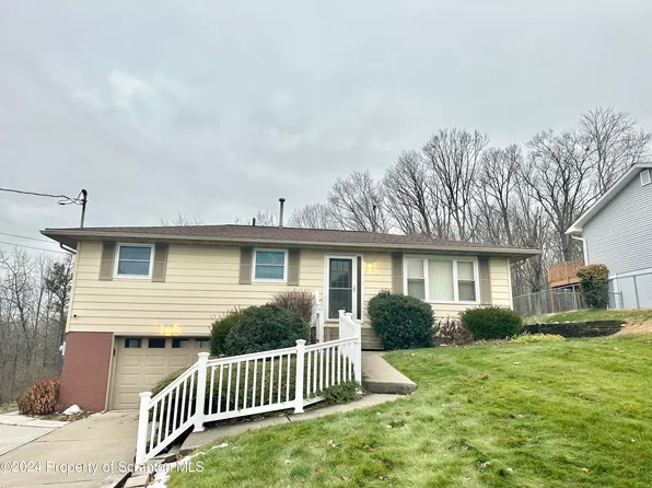 431 Lillibridge St, Peckville, PA 18452