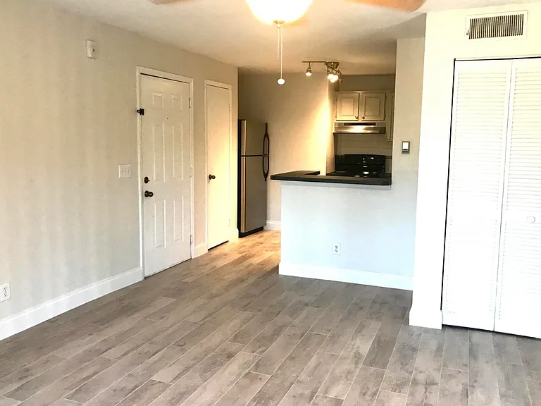 1780 Palm Cove Blvd #6 — Photo 5