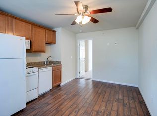1026 Bluemont Ave #13L, Manhattan, KS 66502