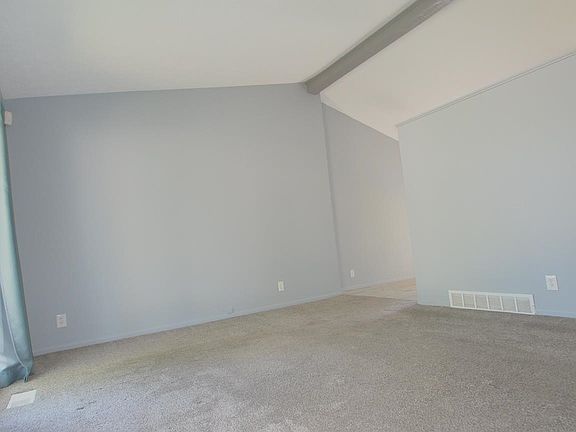 4th image of 5807 S 136th St