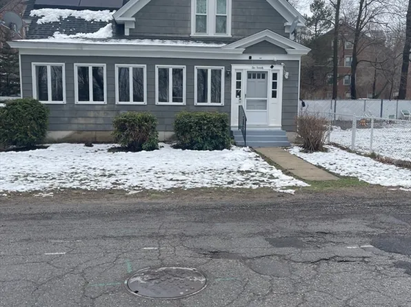 270 Lincoln St, Fitchburg, MA 01420