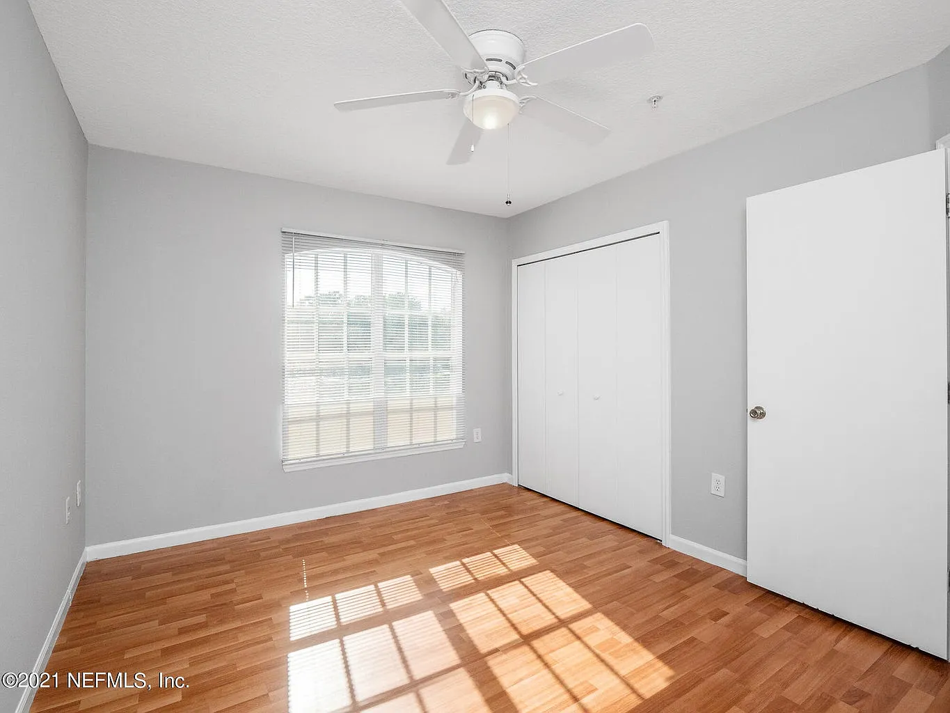 3 bed, 1413 sqft, $2,300 — Photo 3