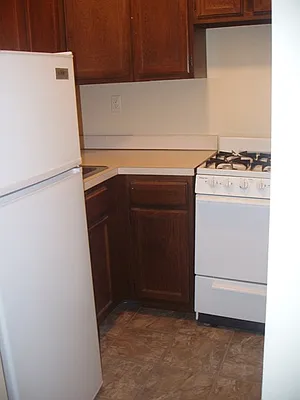 Rented by City Connections Realty | media 26