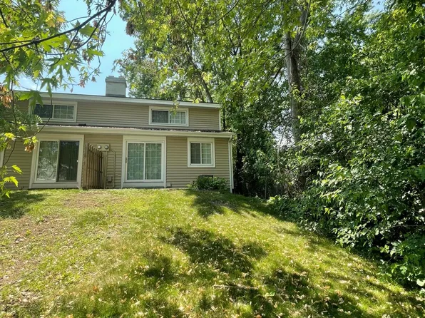 3289 Hill Ridge Dr #66, Saint Paul, MN 55121