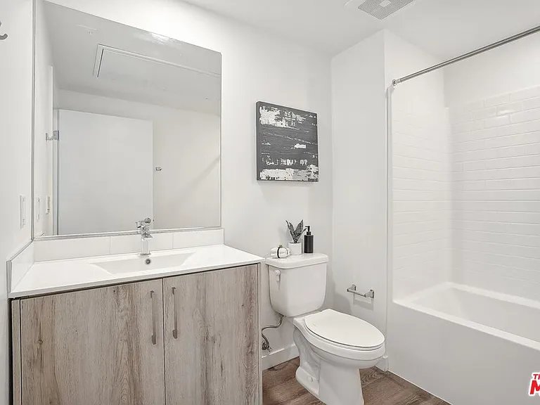 1350 Court St — Photo 8